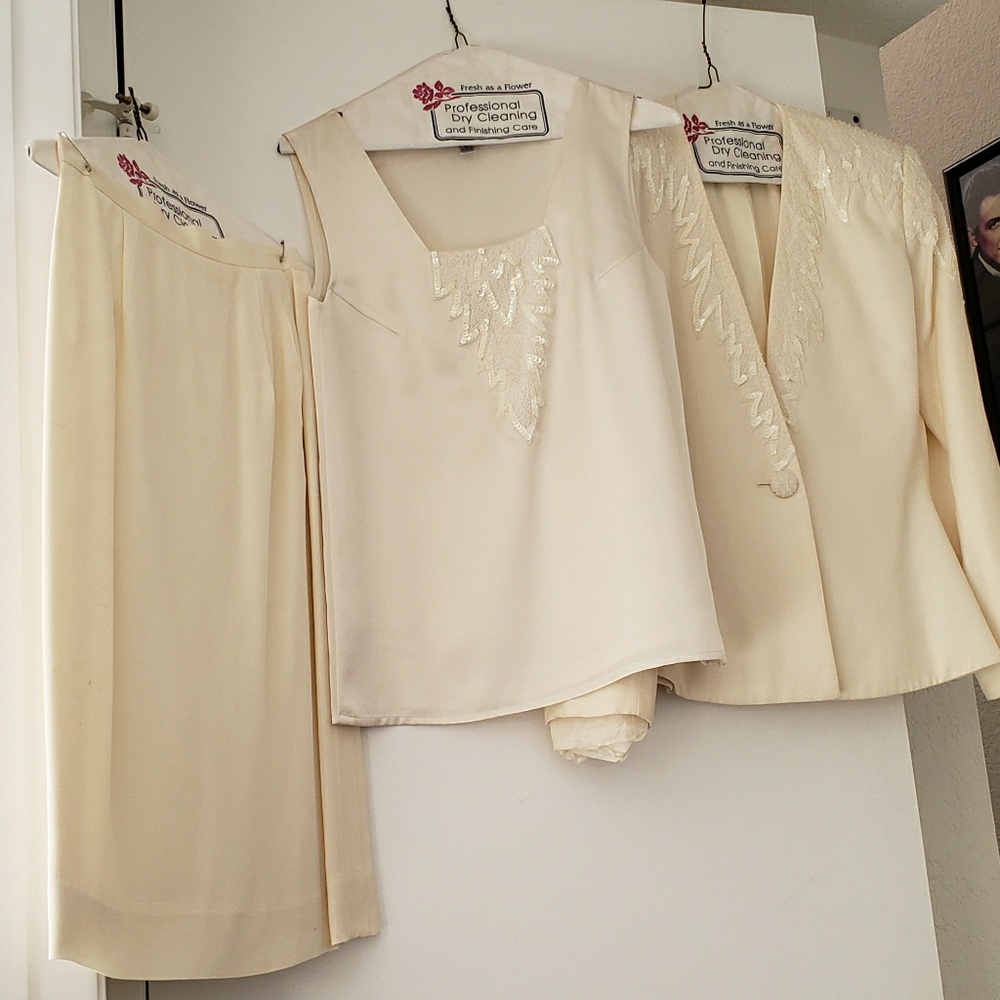 Three piece ladies suit